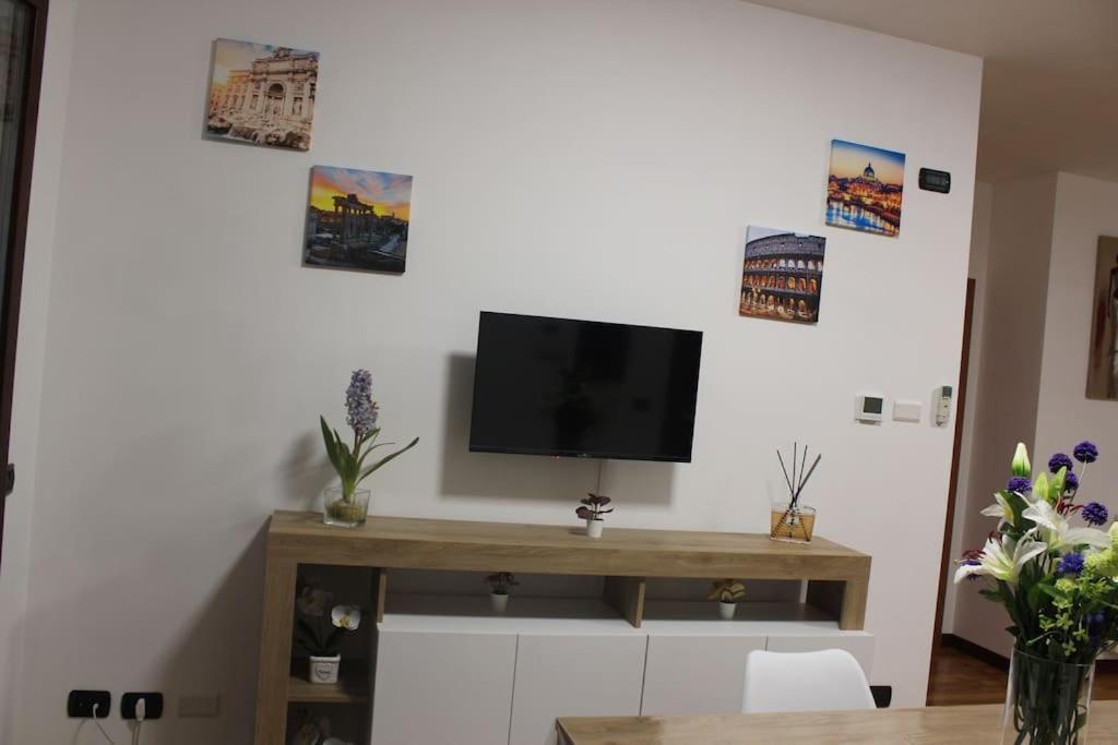 Apartamento Minerva House - Airport And Fiera Fiumicino Exterior foto