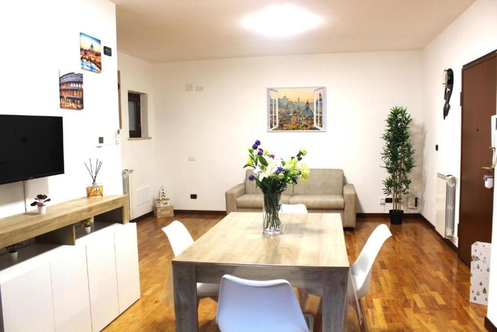 Apartamento Minerva House - Airport And Fiera Fiumicino Exterior foto
